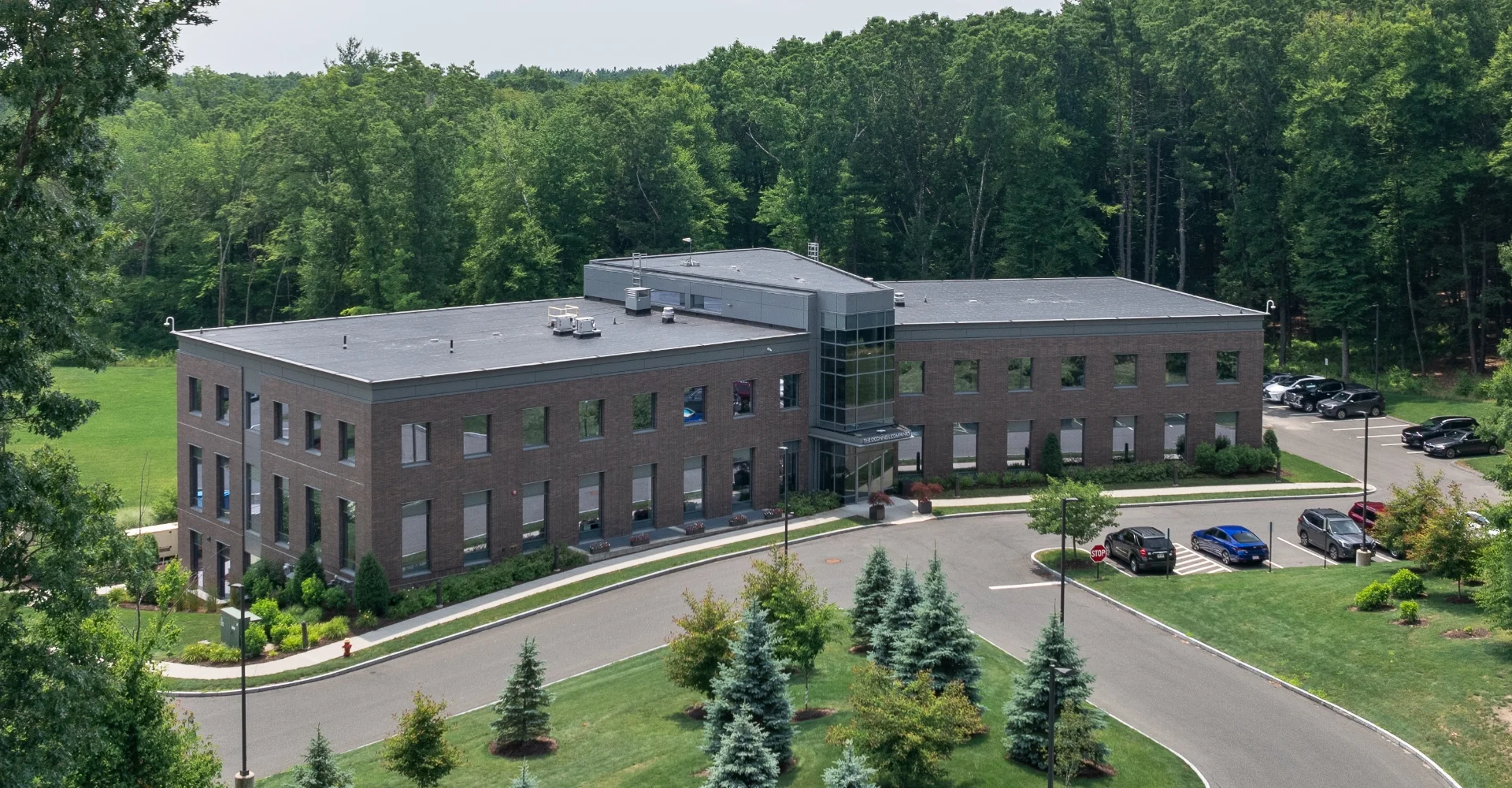 800 Kelly Way building exterior